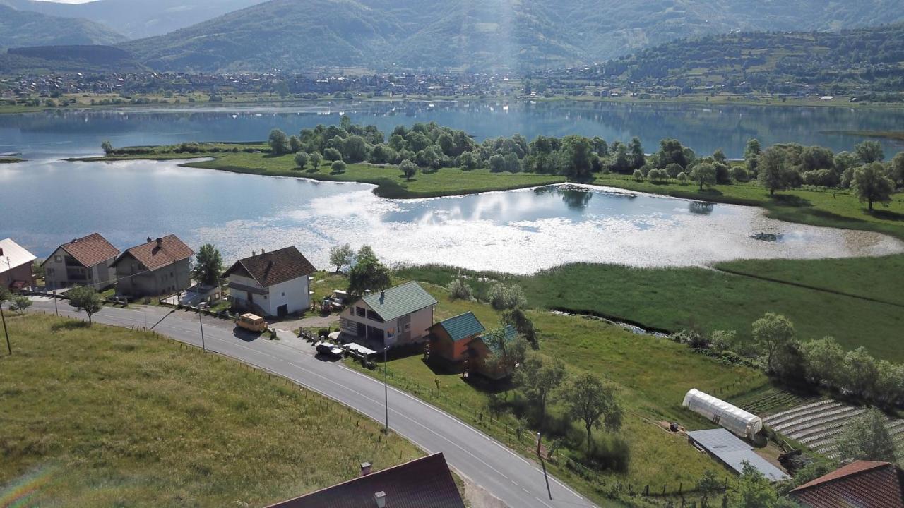 Holiday House By The Lake Plav Exterior photo